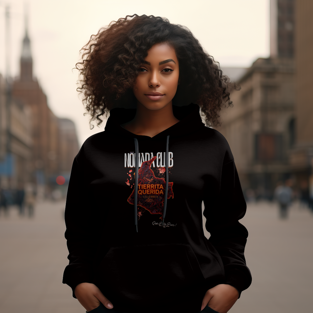 Hoodie Tierrieta Querida Nomada Club – Streetwear Latino | Actitud Callejera Colombia Mujer